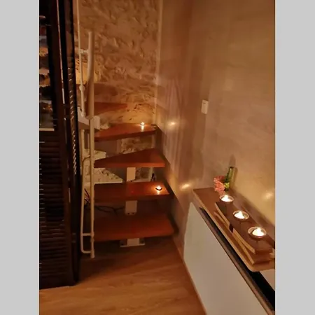 Le Portougais, A Chanaz, La Petite Venise Savoyarde Apartment